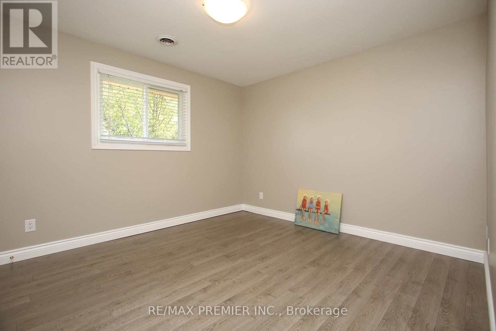 361 Dwight Avenue, Oshawa, Ontario  L1J 1K8 - Photo 4 - E12394723