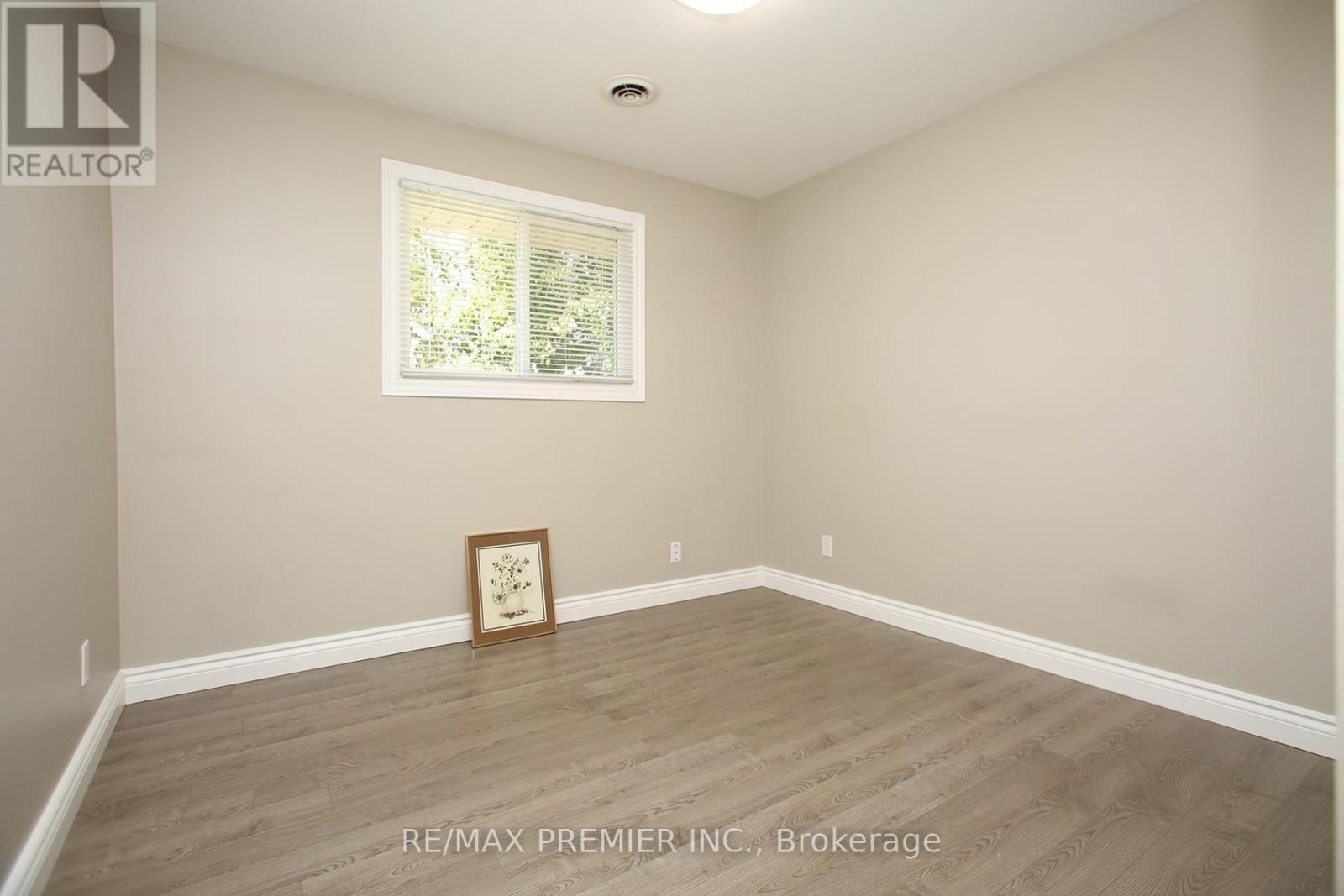 361 Dwight Avenue, Oshawa, Ontario  L1J 1K8 - Photo 6 - E12394723
