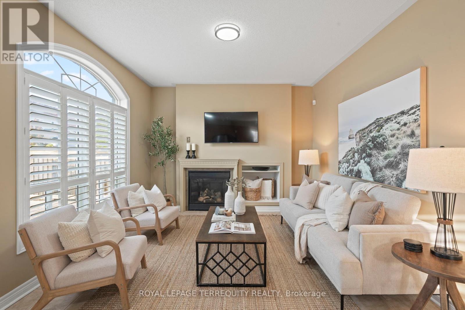 12 Kenilworth Crescent, Whitby, Ontario  L1M 2M7 - Photo 19 - E12394771