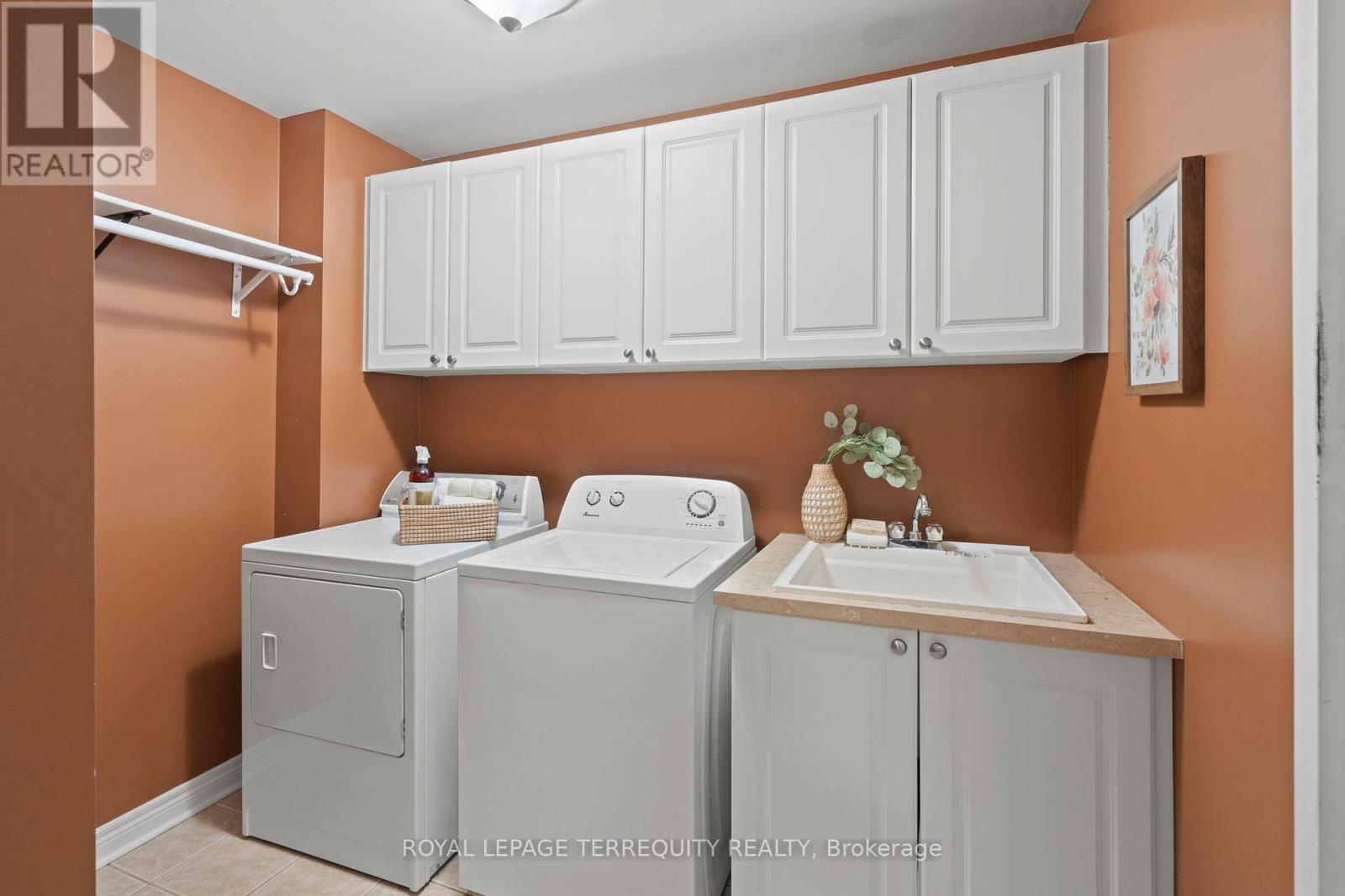 12 Kenilworth Crescent, Whitby, Ontario  L1M 2M7 - Photo 23 - E12394771