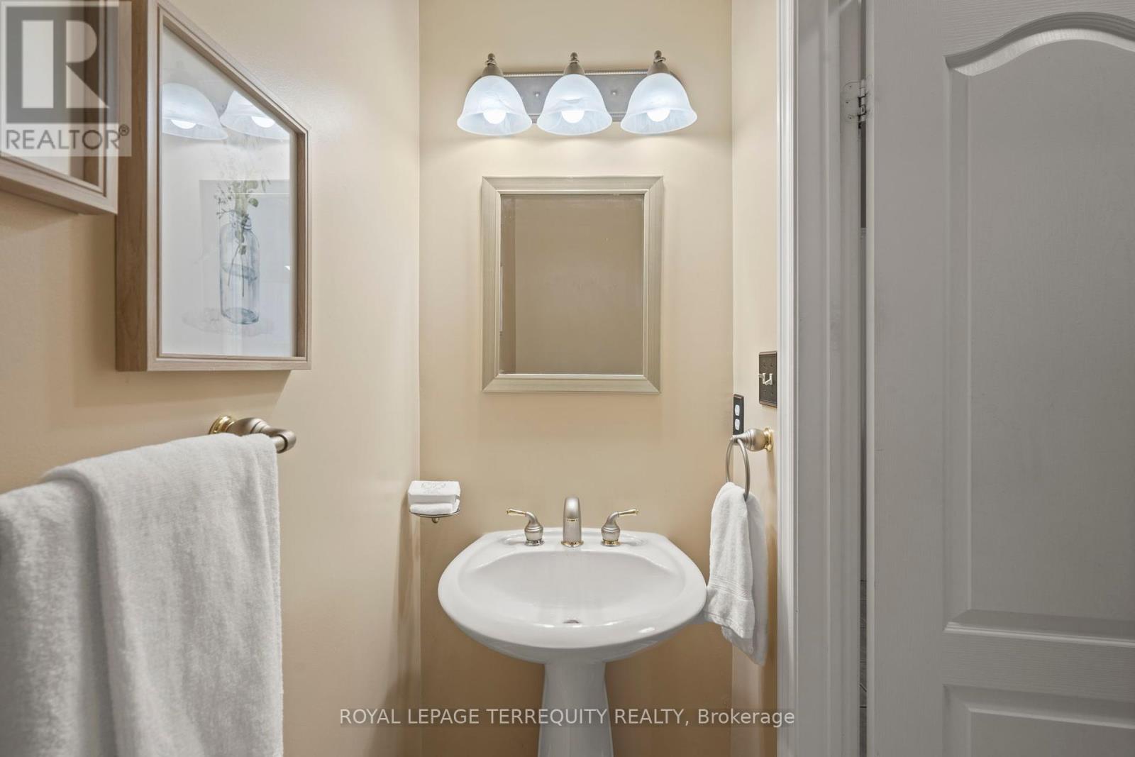 12 Kenilworth Crescent, Whitby, Ontario  L1M 2M7 - Photo 24 - E12394771
