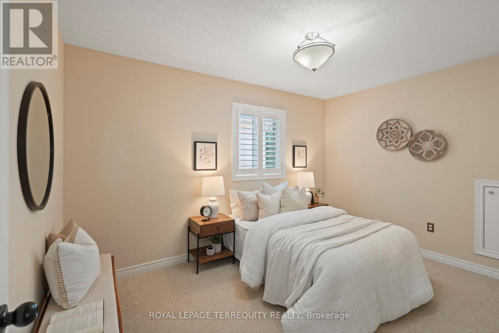 12 Kenilworth Crescent, Whitby, Ontario  L1M 2M7 - Photo 32 - E12394771