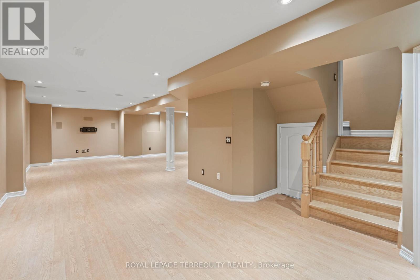 12 Kenilworth Crescent, Whitby, Ontario  L1M 2M7 - Photo 37 - E12394771