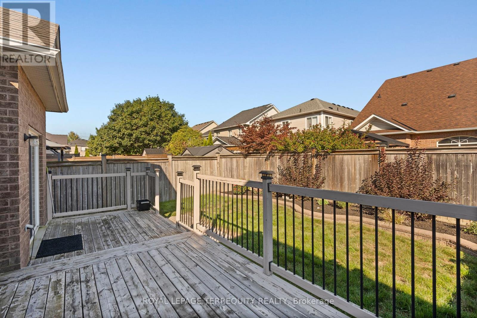 12 Kenilworth Crescent, Whitby, Ontario  L1M 2M7 - Photo 41 - E12394771