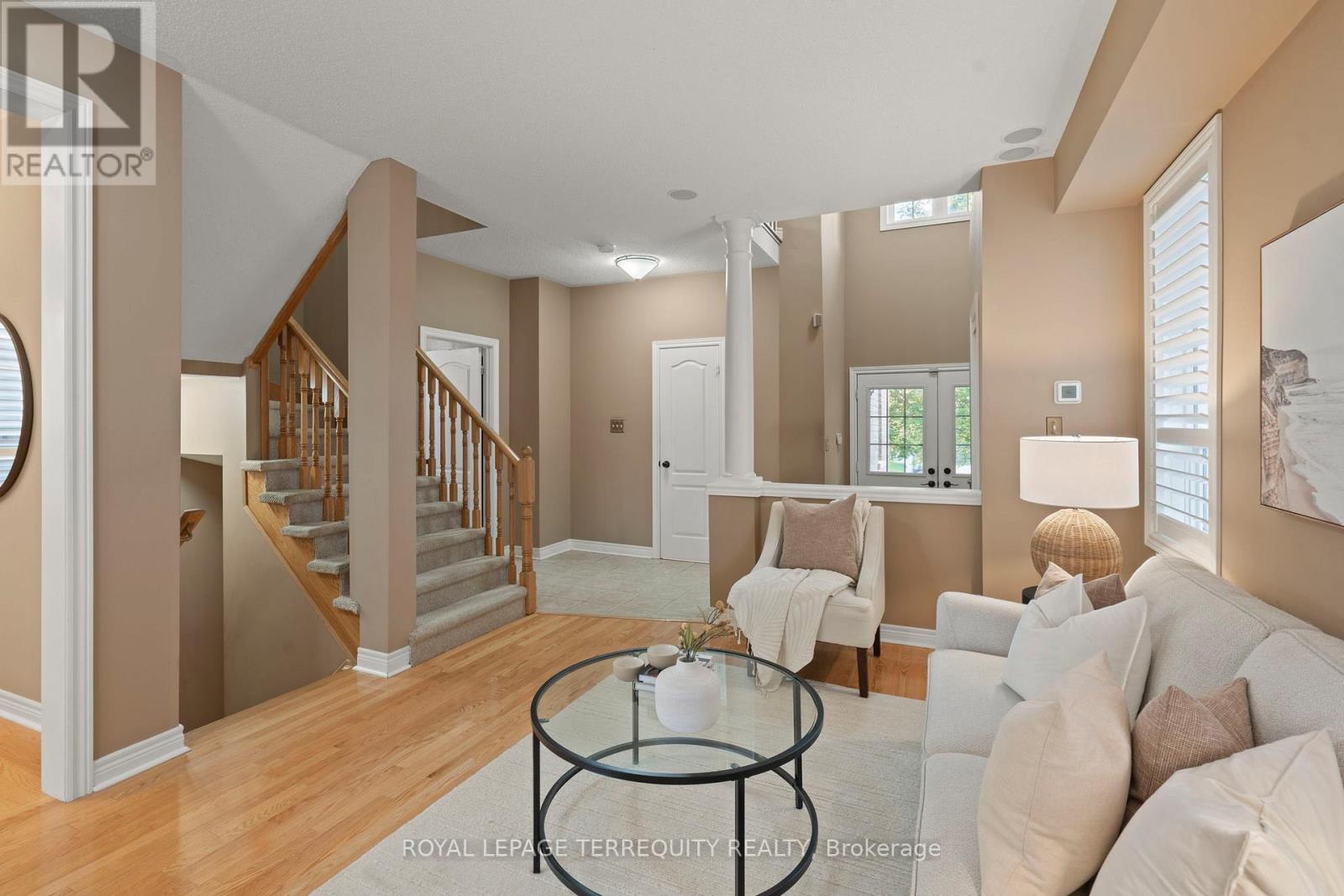 12 Kenilworth Crescent, Whitby, Ontario  L1M 2M7 - Photo 5 - E12394771
