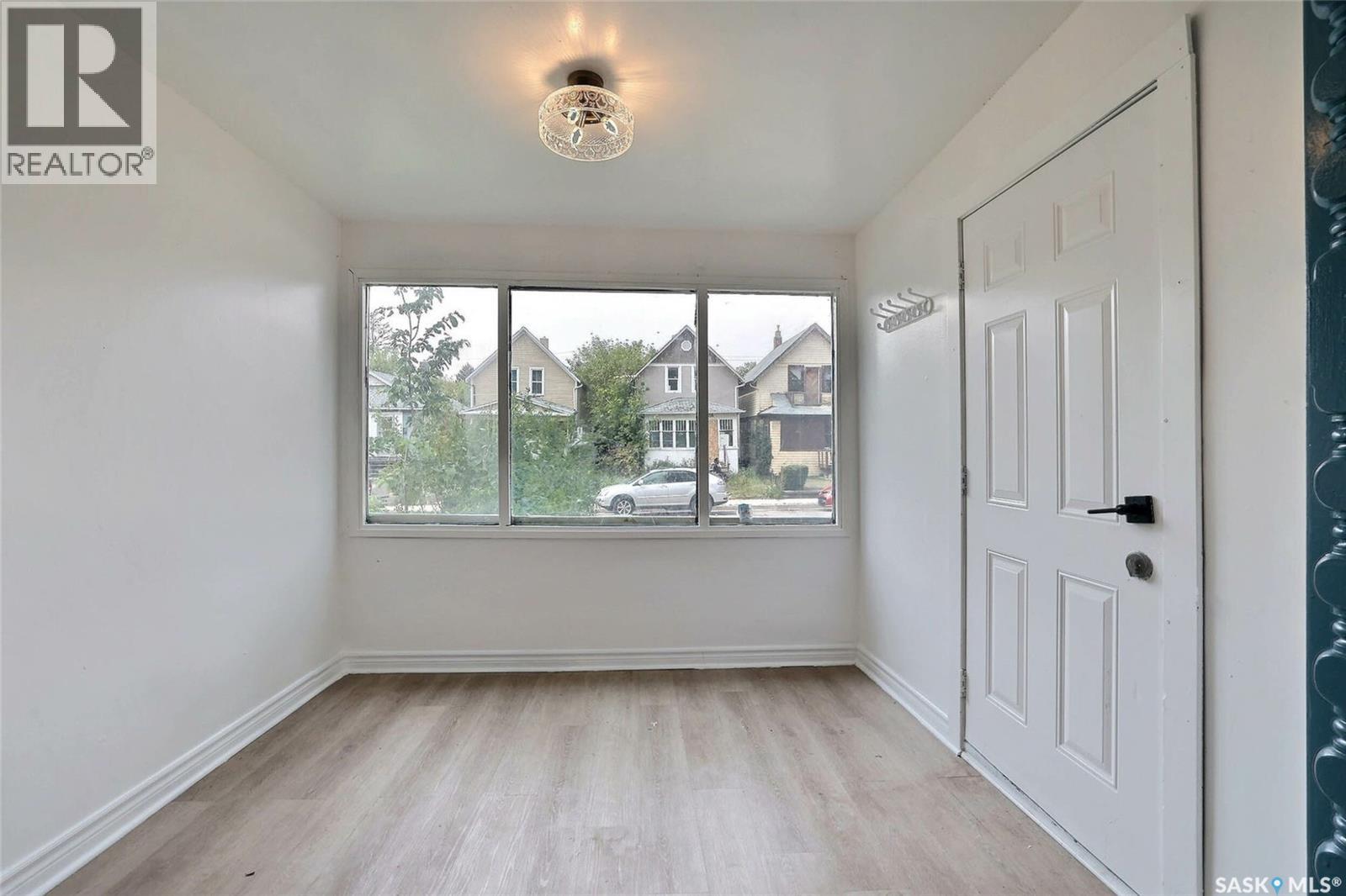 1535 Cameron Street, Regina, Saskatchewan  S4T 2T7 - Photo 3 - SK017881