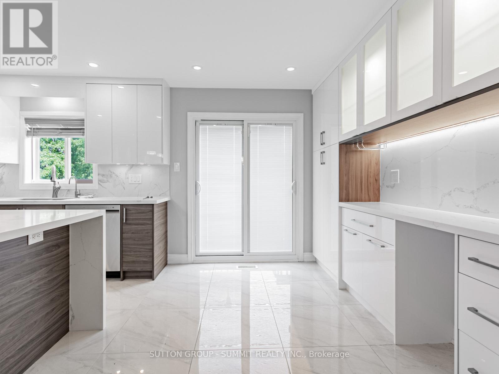Upper - 5453 Palmerston Crescent, Mississauga, Ontario  L5M 5Z8 - Photo 11 - W12394682