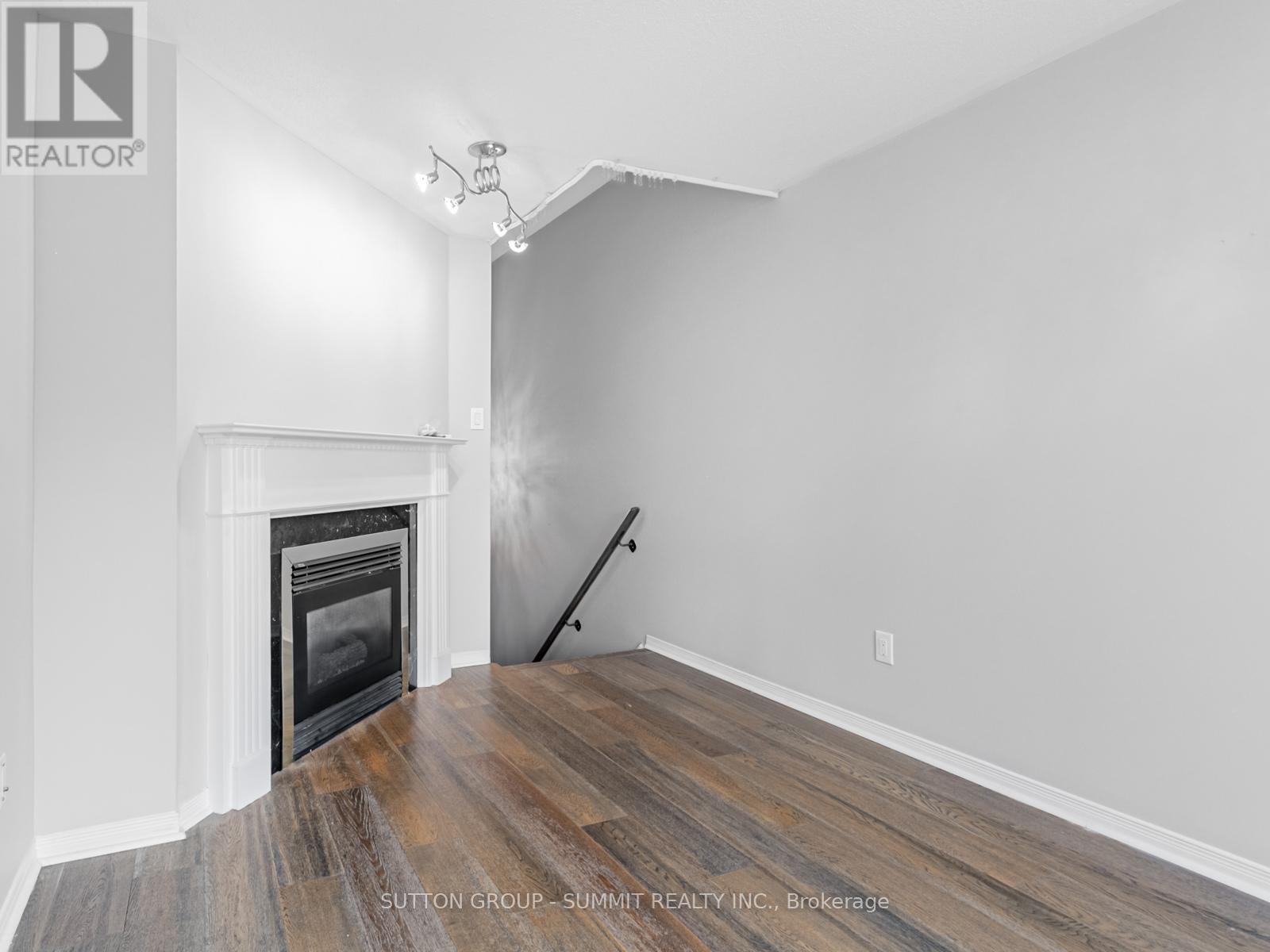 Upper - 5453 Palmerston Crescent, Mississauga, Ontario  L5M 5Z8 - Photo 15 - W12394682