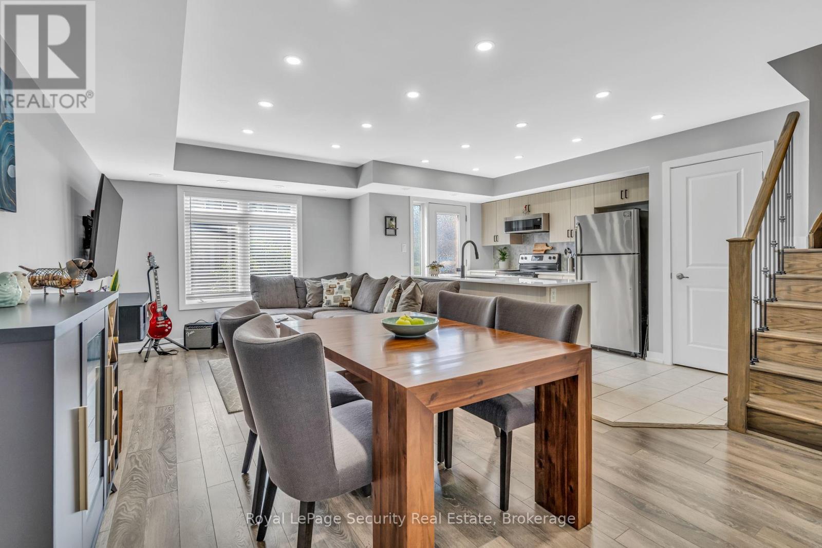 61 - 2315 Sheppard Avenue W, Toronto (Humberlea-Pelmo Park), Ontario  M9M 3A4 - Photo 11 - W12394689