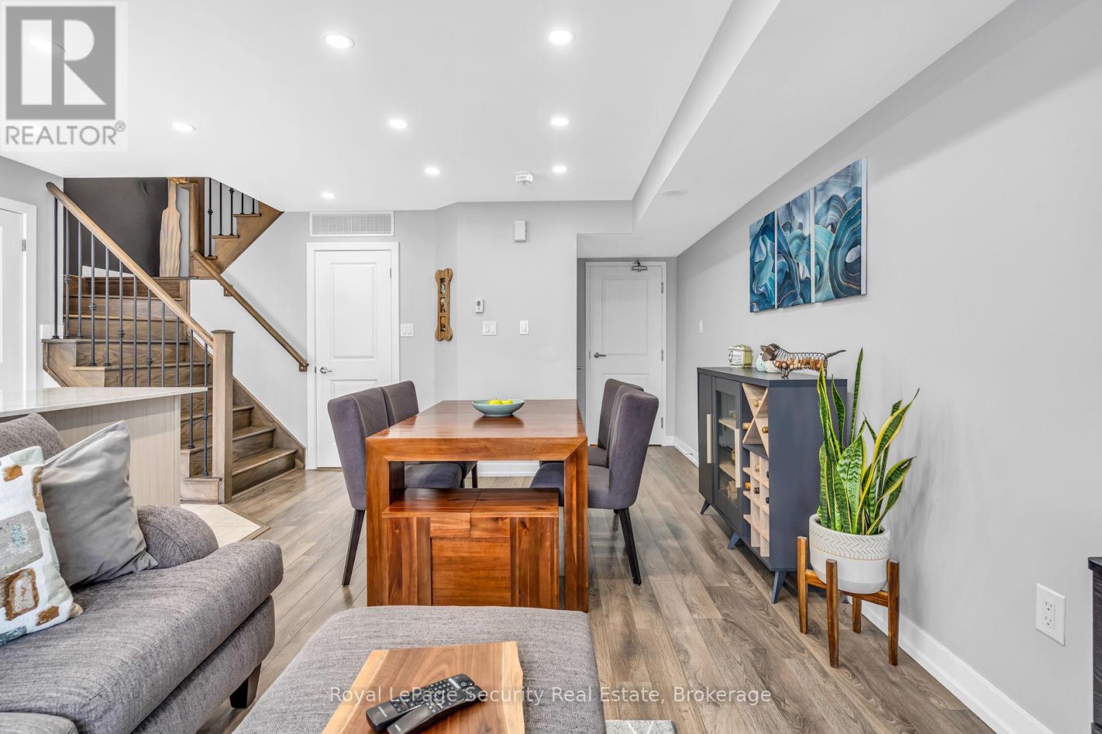 61 - 2315 Sheppard Avenue W, Toronto (Humberlea-Pelmo Park), Ontario  M9M 3A4 - Photo 8 - W12394689