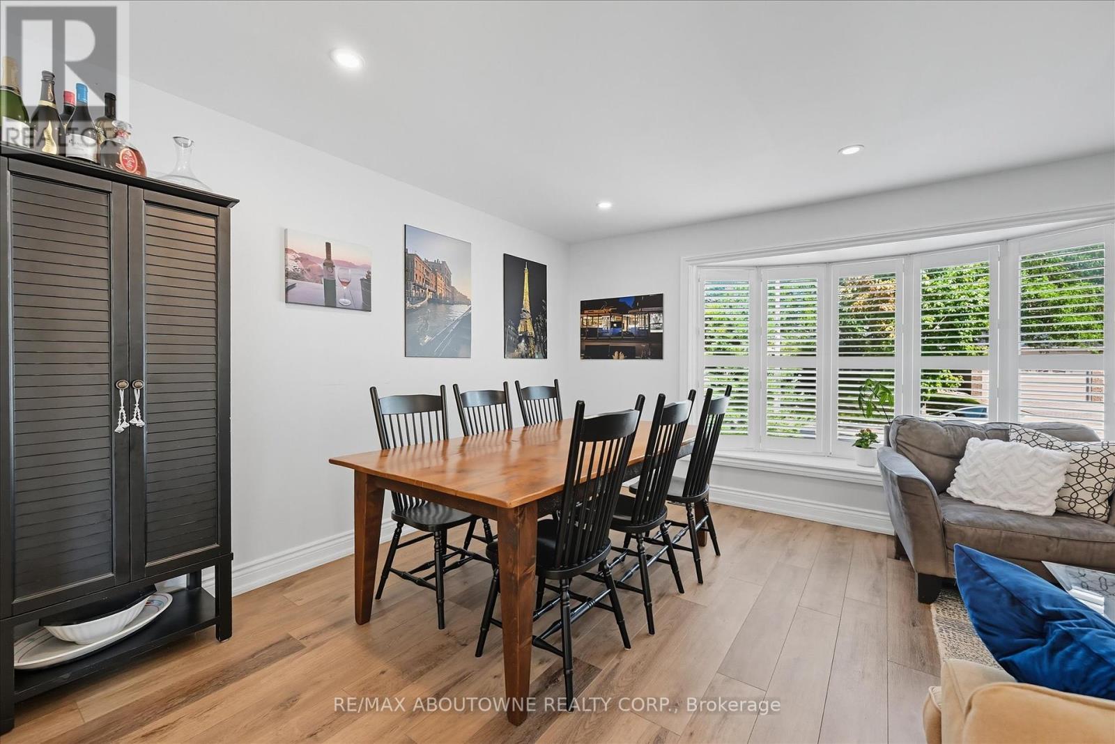 2490 Trevor Drive, Oakville, Ontario  L6L 5C6 - Photo 21 - W12394718