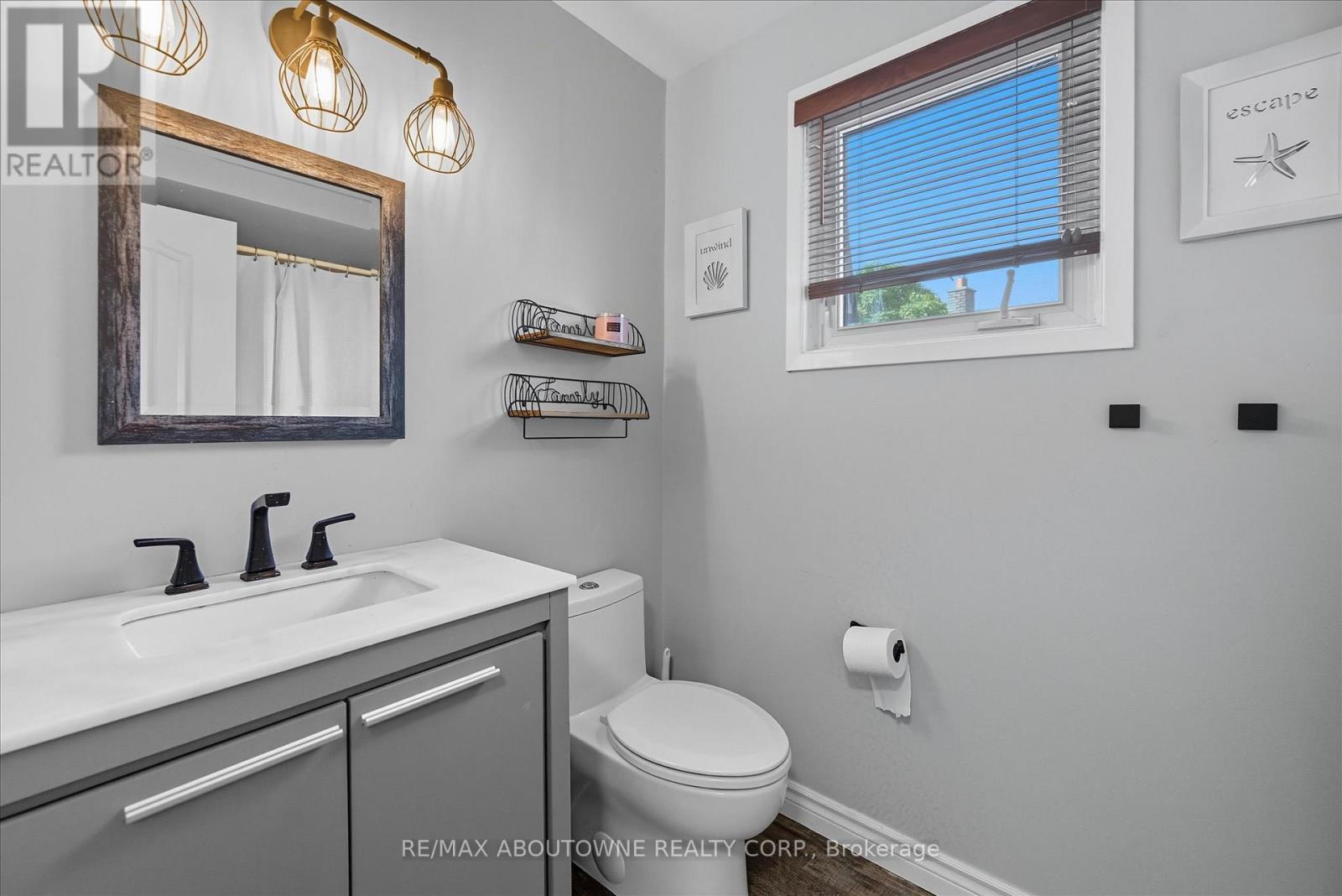 2490 Trevor Drive, Oakville, Ontario  L6L 5C6 - Photo 39 - W12394718