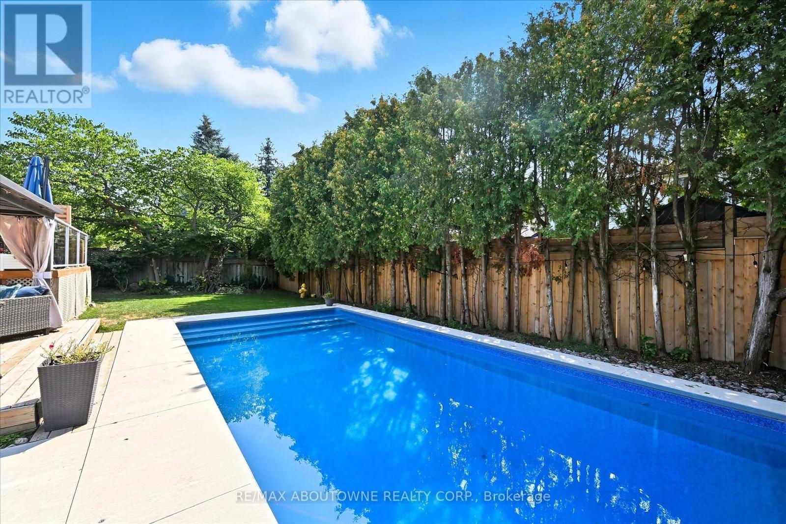 2490 Trevor Drive, Oakville, Ontario  L6L 5C6 - Photo 44 - W12394718