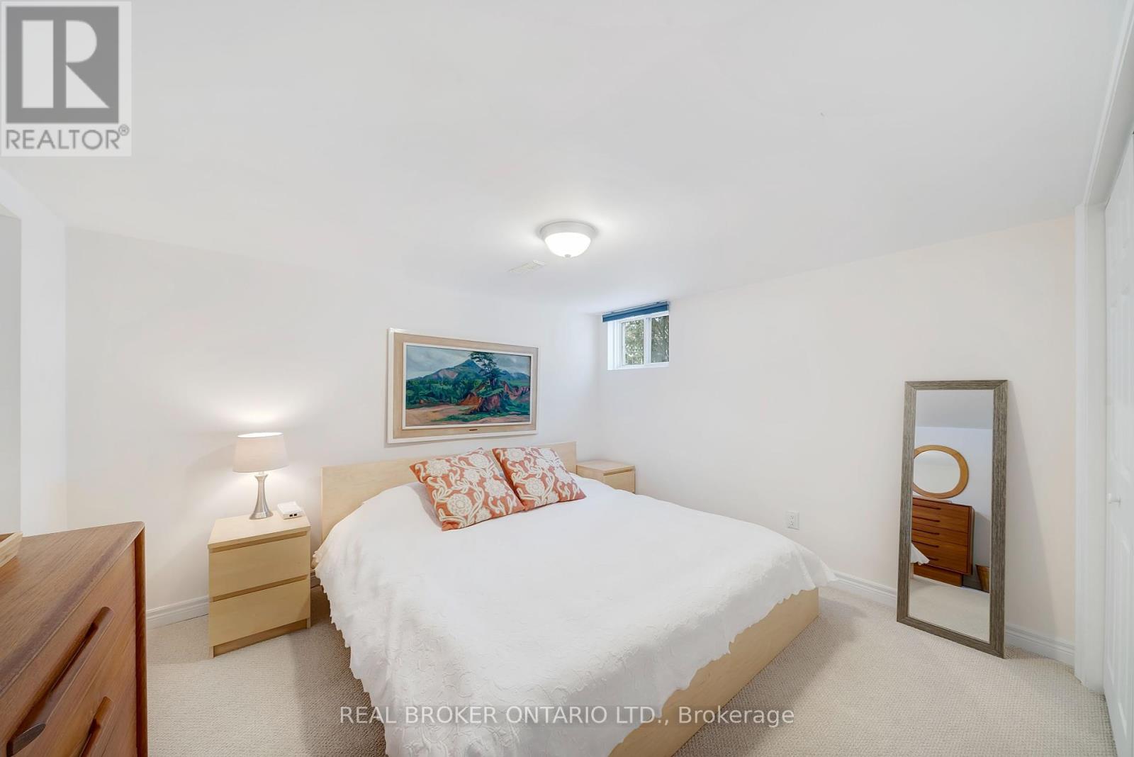 195 William Street, Oakville (Oo Old Oakville), Ontario  L6J 1C8 - Photo 18 - W12394755
