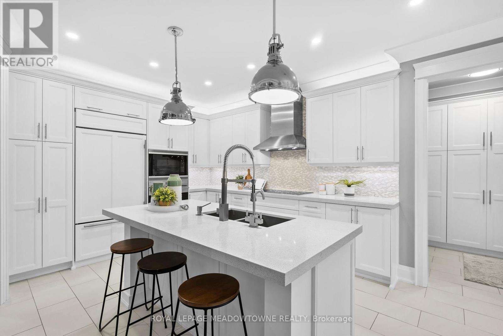729 Wettlaufer Terrace, Milton, Ontario  L9T 8M8 - Photo 12 - W12394762