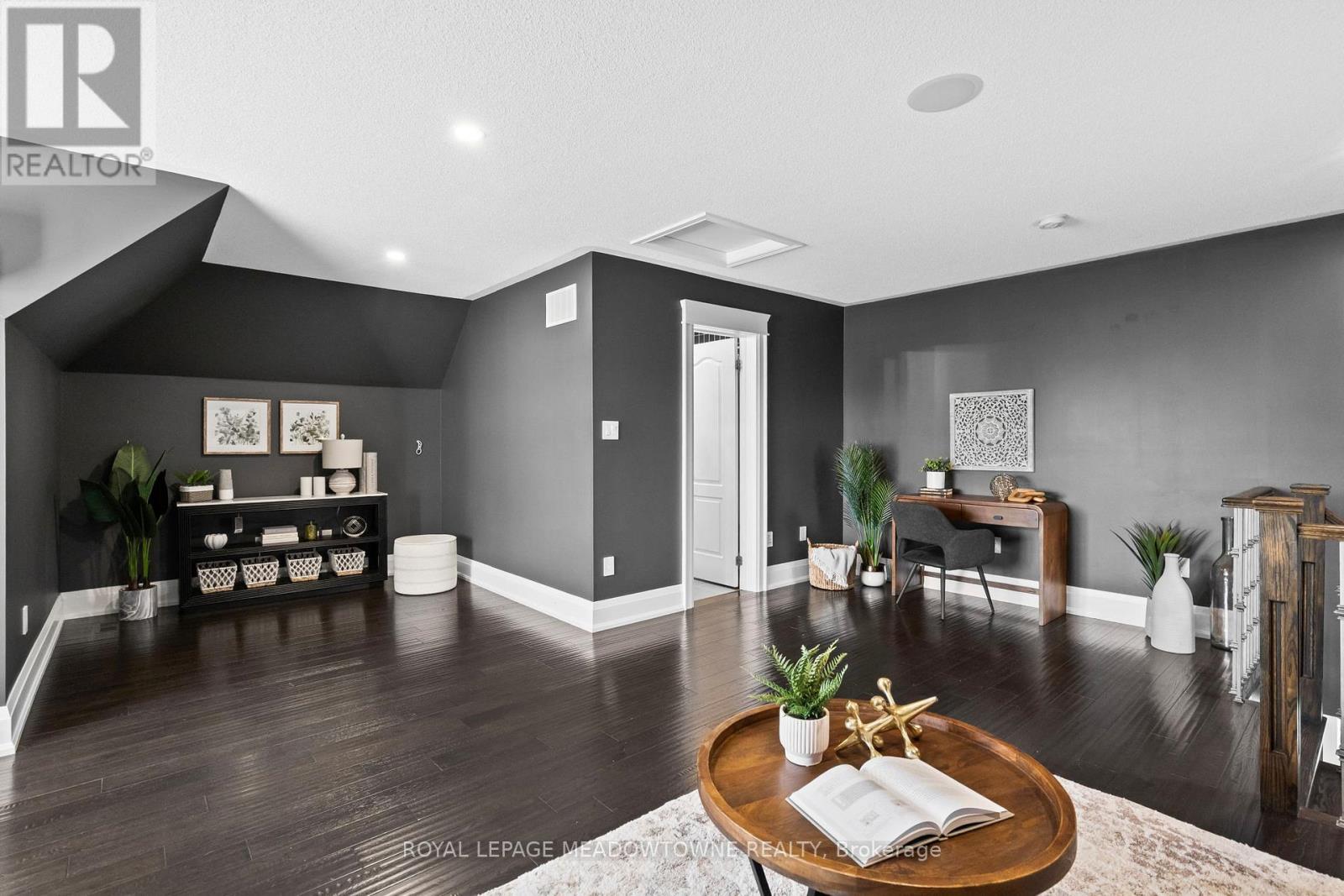 729 Wettlaufer Terrace, Milton, Ontario  L9T 8M8 - Photo 43 - W12394762