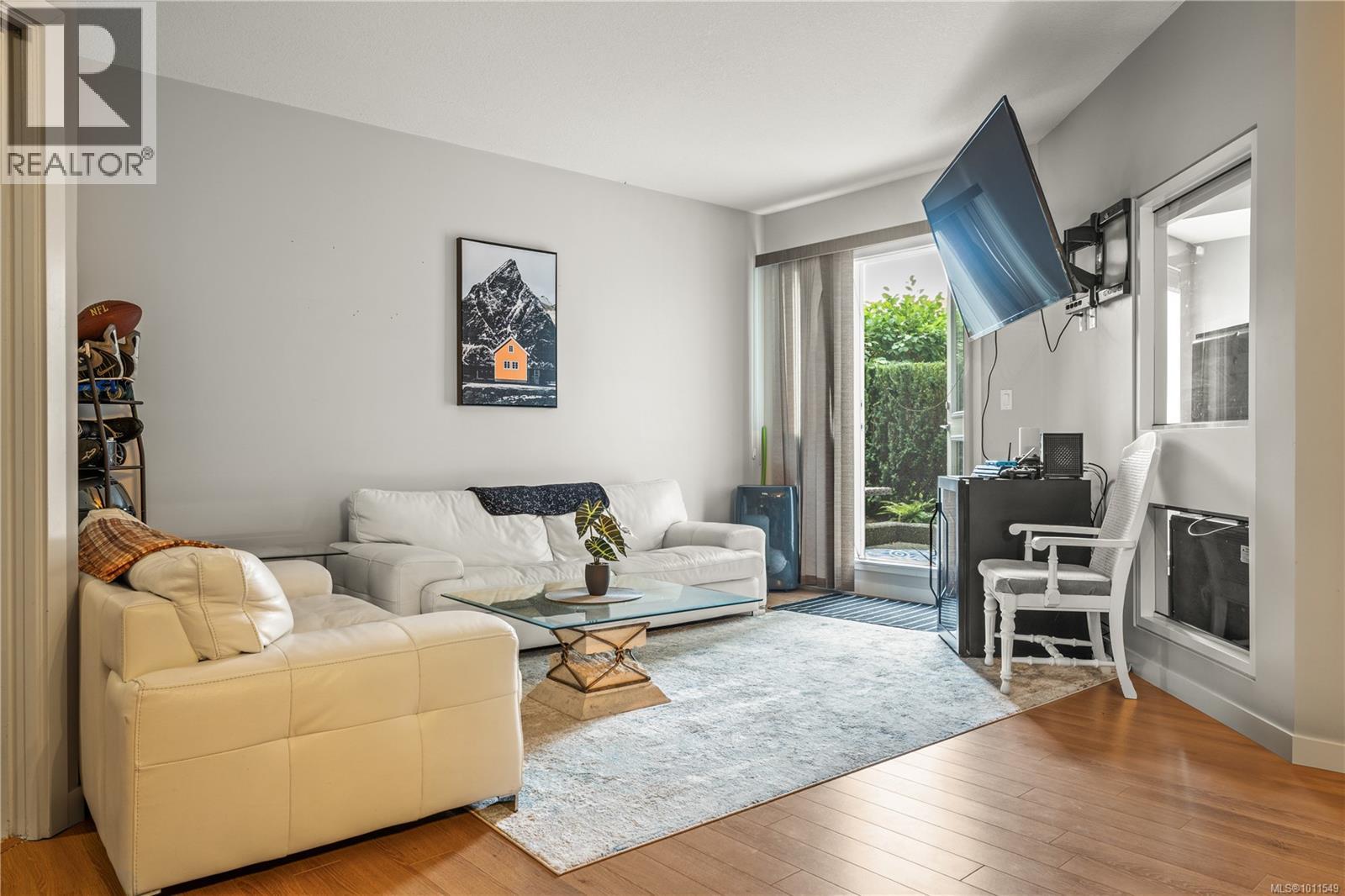 215 99 Chapel St, Nanaimo, British Columbia