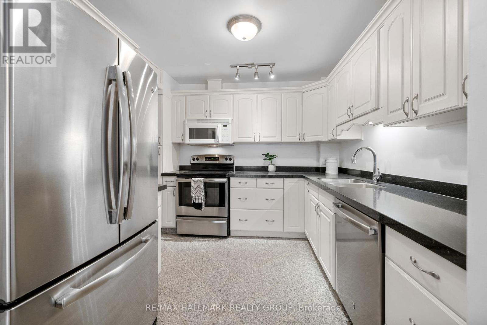 105 - 960 Teron Road, Ottawa, Ontario  K2K 2B6 - Photo 11 - X12394929