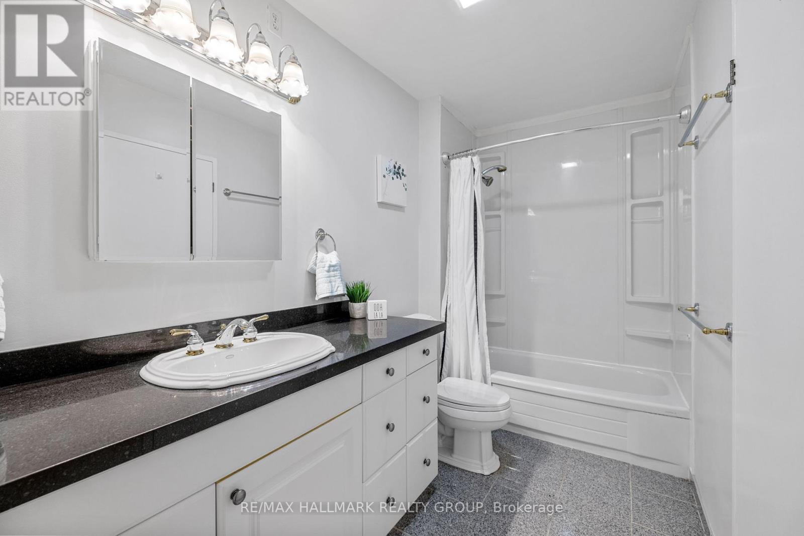 105 - 960 Teron Road, Ottawa, Ontario  K2K 2B6 - Photo 21 - X12394929