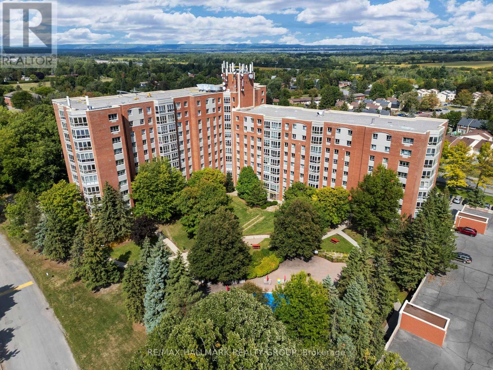 105 - 960 Teron Road, Ottawa, Ontario  K2K 2B6 - Photo 3 - X12394929