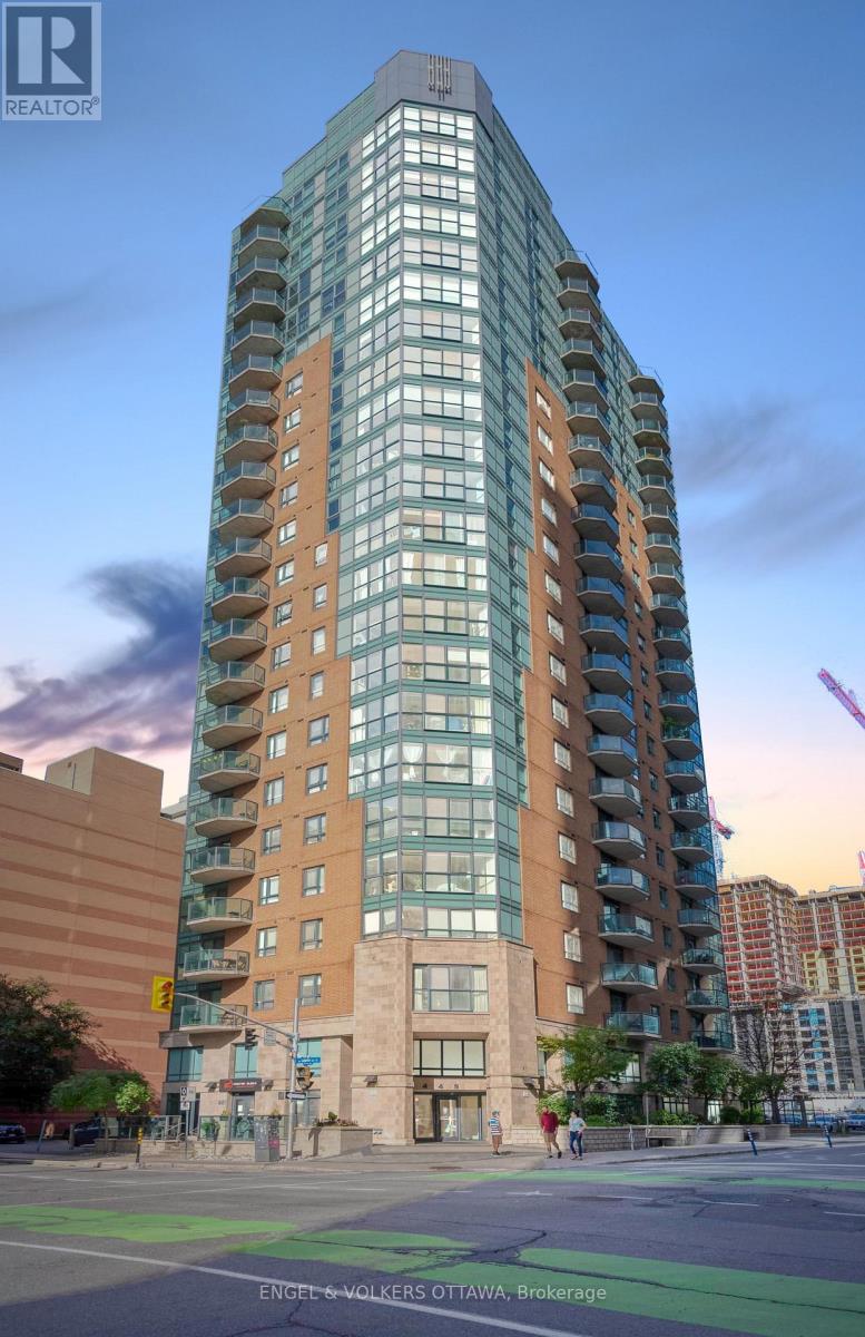 2005 - 445 Laurier Avenue W, Ottawa, Ontario  K1N 6R4 - Photo 2 - X12394965