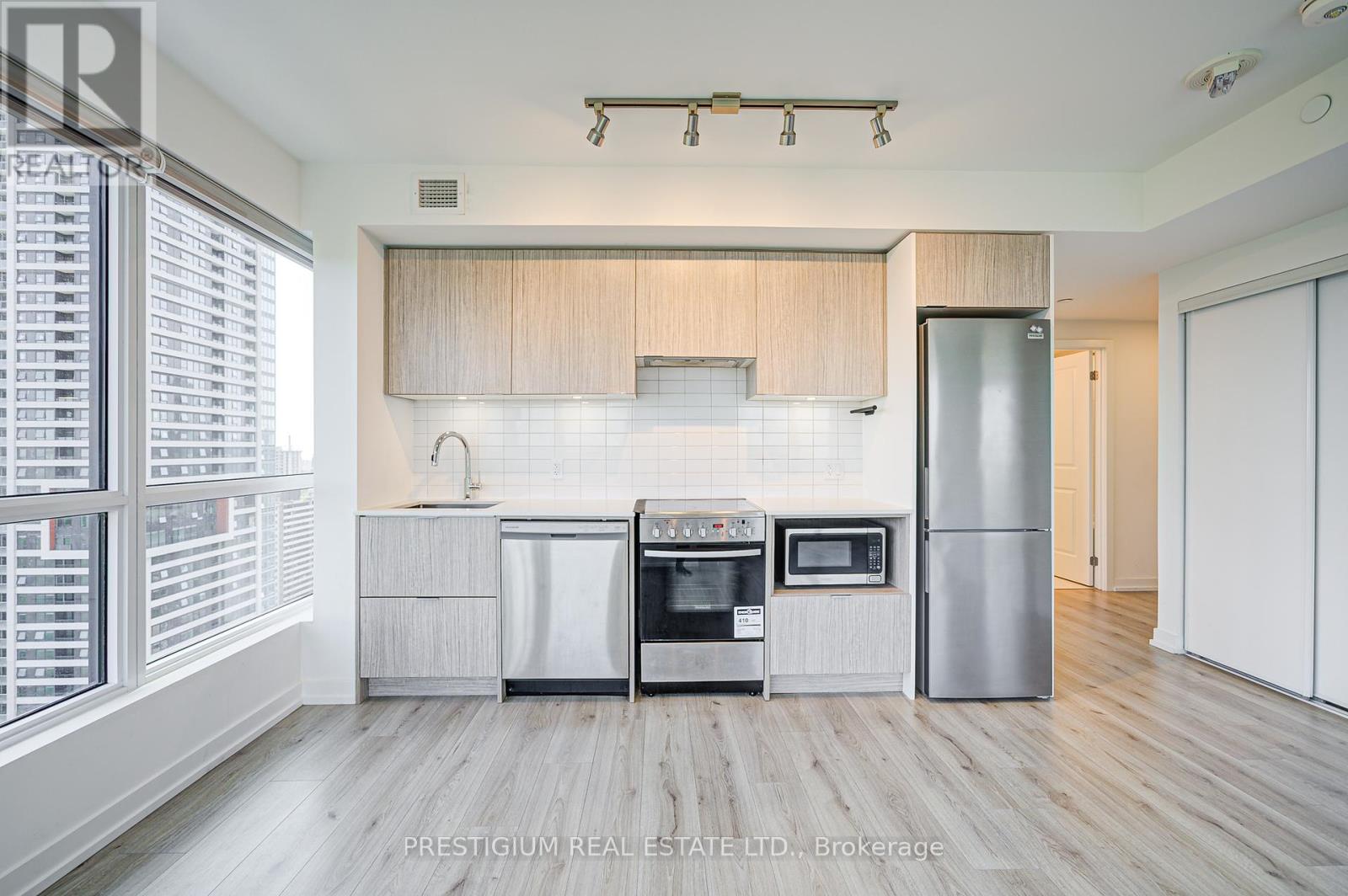 2708 - 395 Bloor Street E, Toronto, Ontario  M4W 1H7 - Photo 14 - C12394823