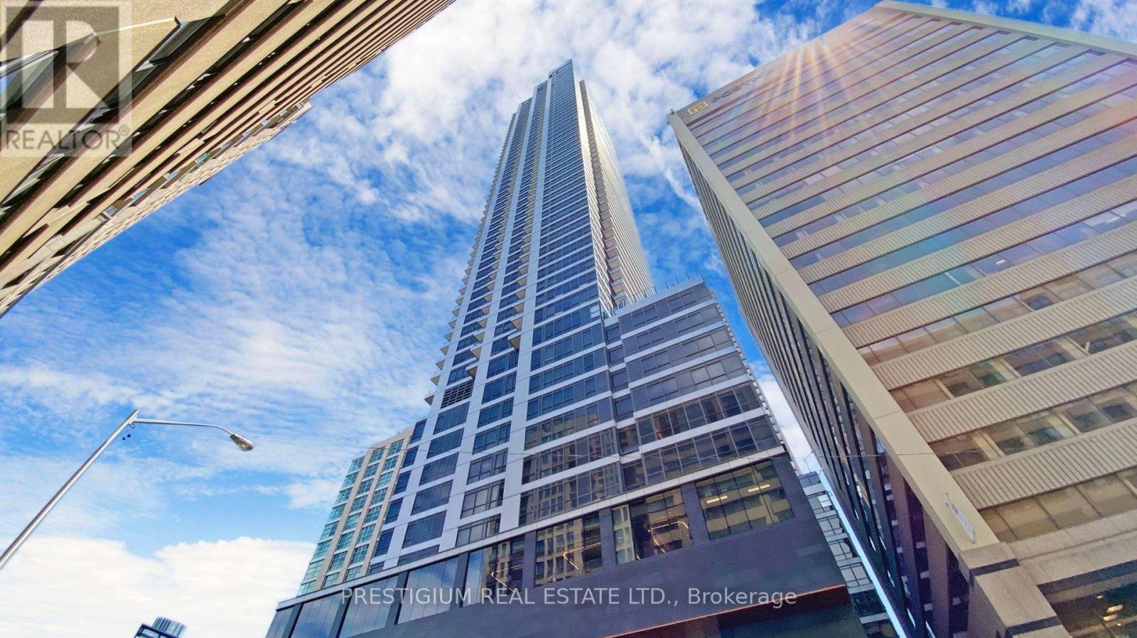 2708 - 395 Bloor Street E, Toronto, Ontario  M4W 1H7 - Photo 2 - C12394823