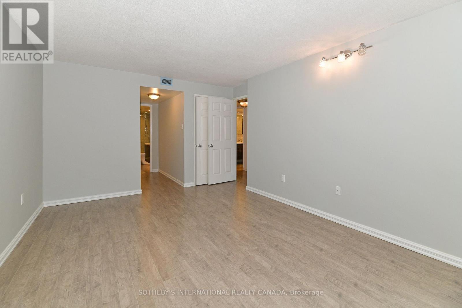 607 - 360 Bloor Street E, Toronto, Ontario  M4W 3M3 - Photo 18 - C12394851