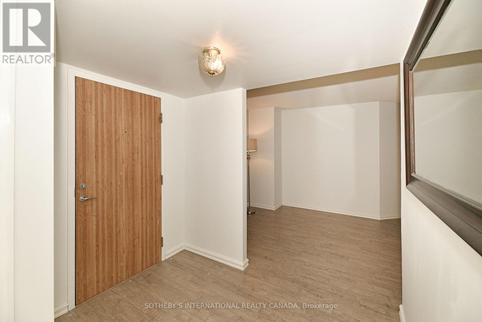607 - 360 Bloor Street E, Toronto, Ontario  M4W 3M3 - Photo 2 - C12394851