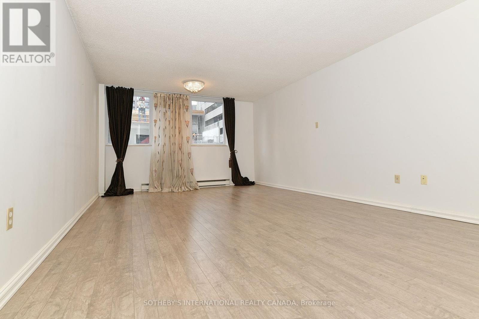 607 - 360 Bloor Street E, Toronto, Ontario  M4W 3M3 - Photo 3 - C12394851
