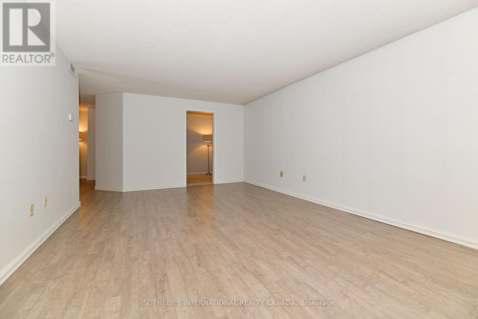 607 - 360 Bloor Street E, Toronto, Ontario  M4W 3M3 - Photo 5 - C12394851
