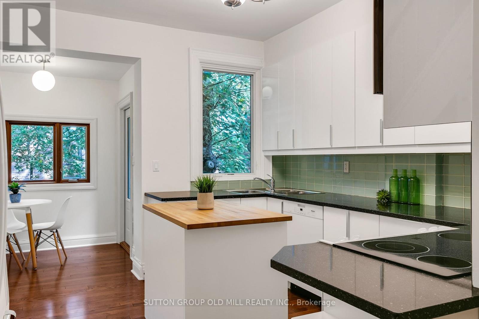 6 St Annes Road, Toronto, Ontario M6J 2C1 - Photo 12 - C12394886