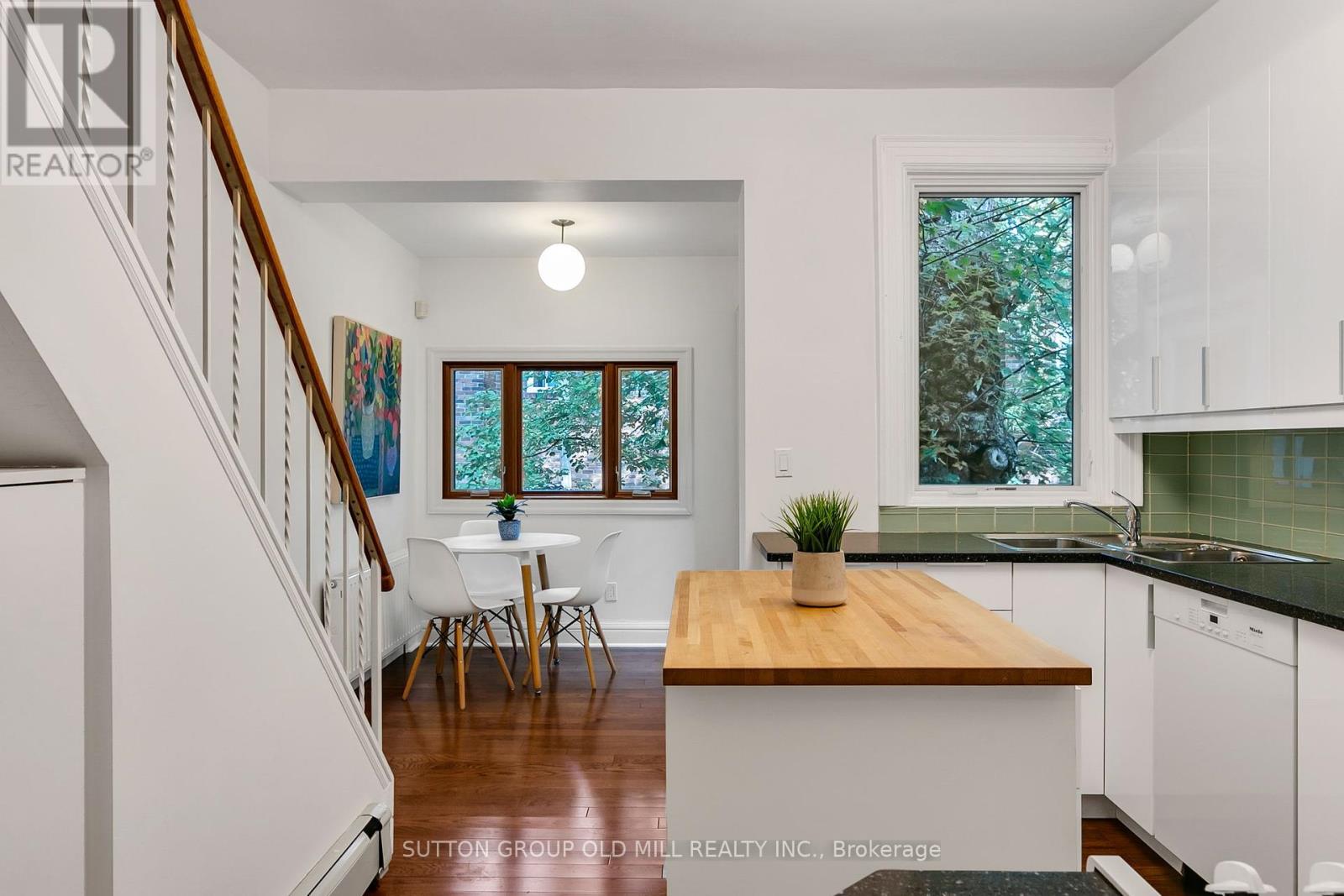 6 St Annes Road, Toronto, Ontario M6J 2C1 - Photo 13 - C12394886