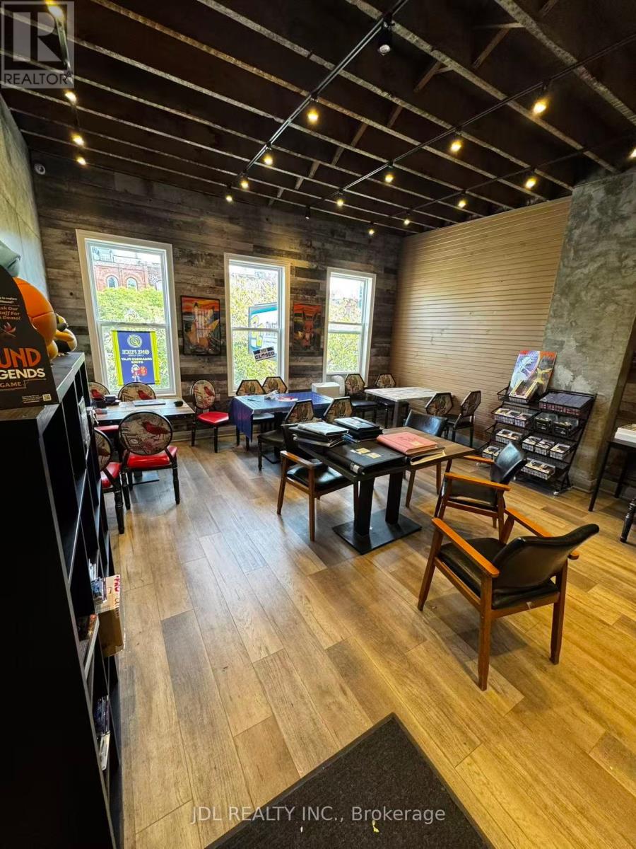 Second Floor - 394 Spadina Avenue, Toronto, Ontario  M5T 2G5 - Photo 2 - C12394895