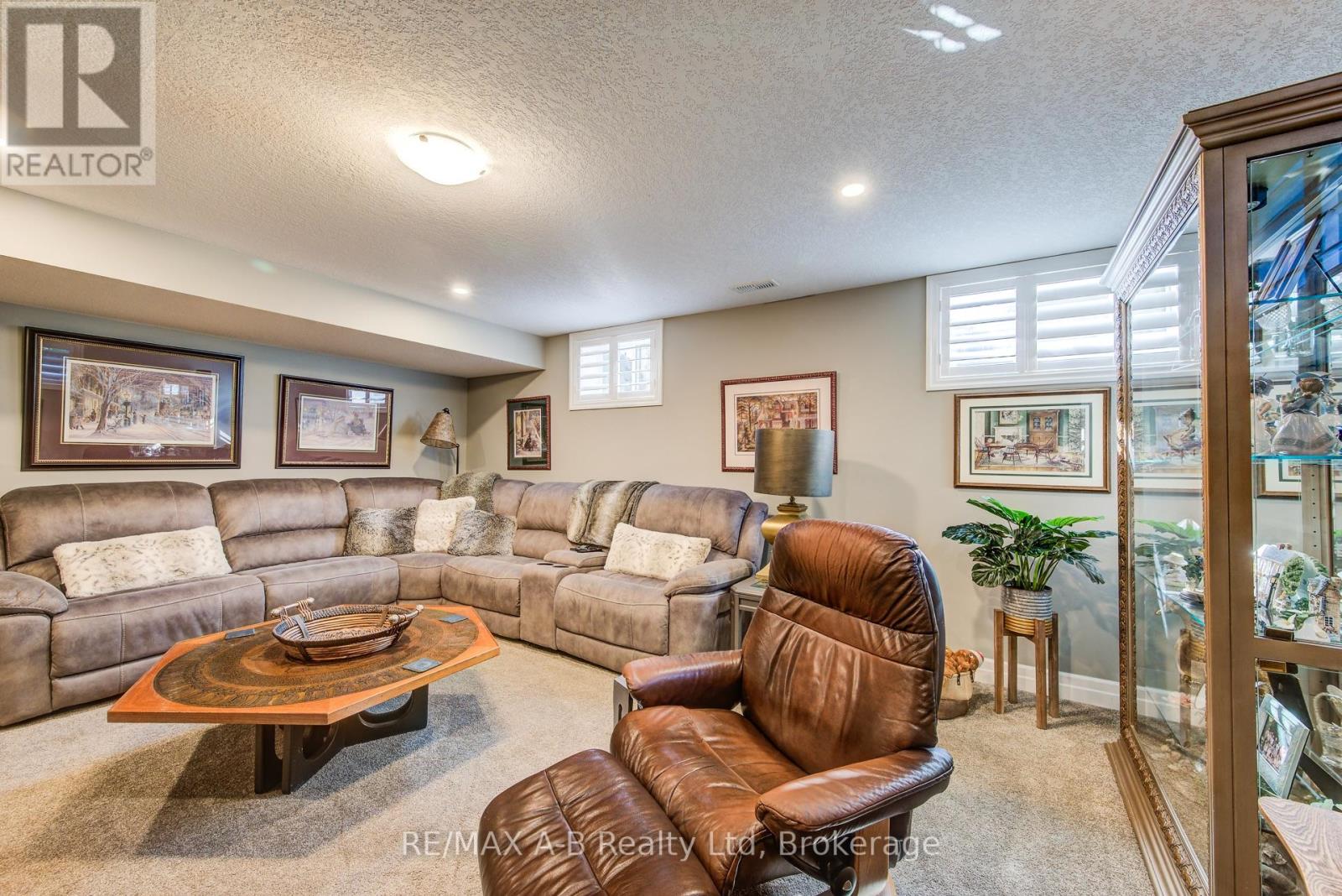 22 - 53 Roth Street, East Zorra-Tavistock, Ontario  N0B 2R0 - Photo 32 - X12394949