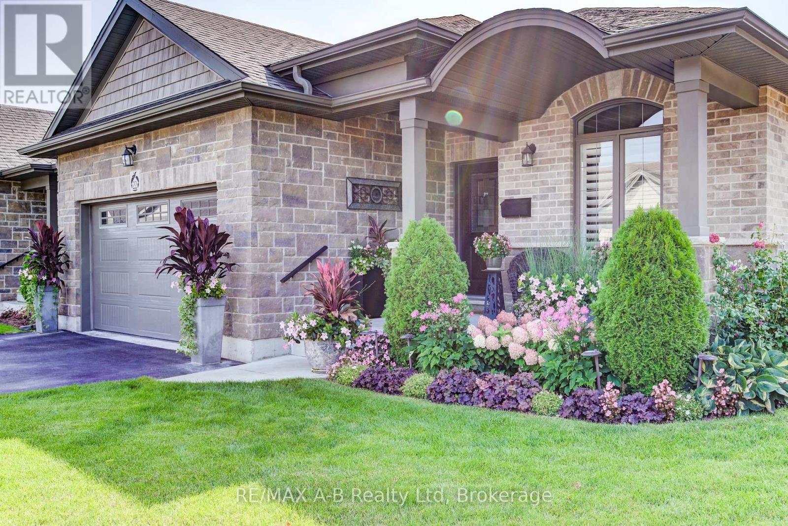 22 - 53 Roth Street, East Zorra-Tavistock, Ontario  N0B 2R0 - Photo 4 - X12394949