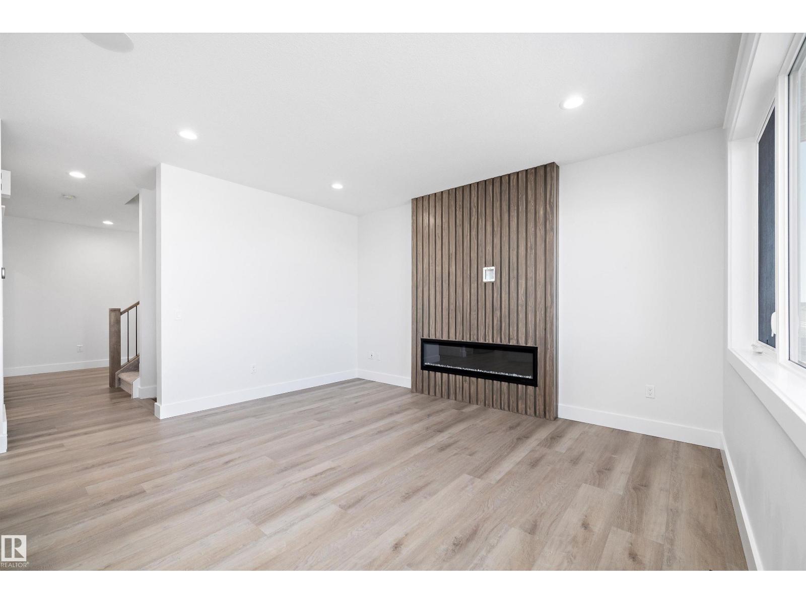 10232 92a Av, Morinville, Alberta  T8R 1P7 - Photo 13 - E4427899