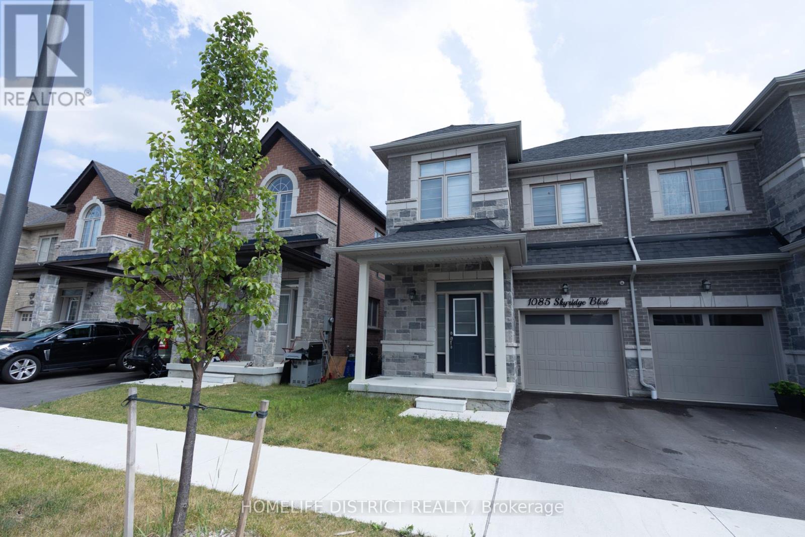 1085 Skyridge Boulevard, Pickering, Ontario  L1X 0M8 - Photo 1 - E12394821