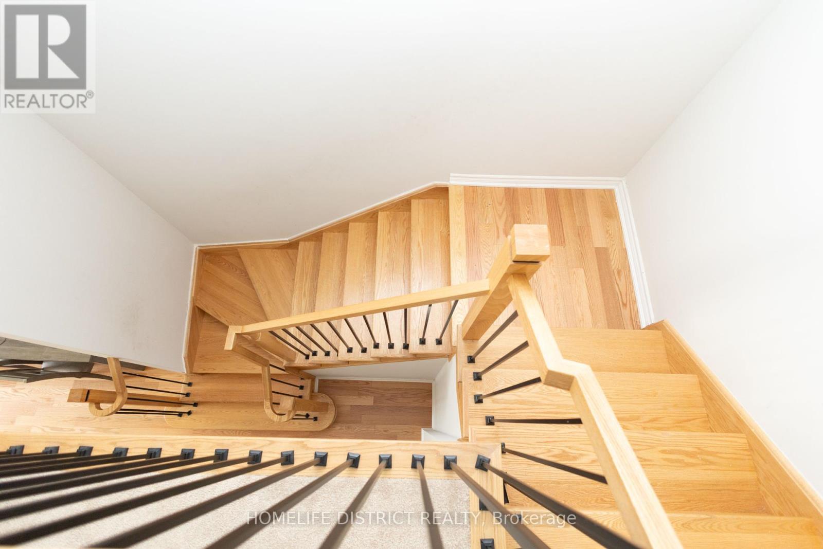 1085 Skyridge Boulevard, Pickering, Ontario  L1X 0M8 - Photo 12 - E12394821