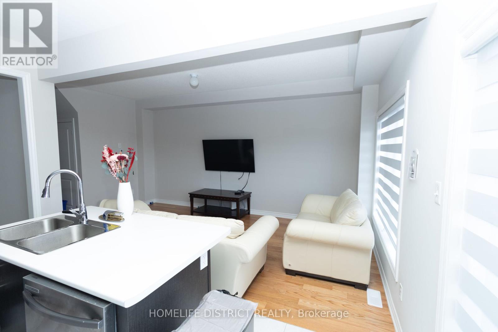 1085 Skyridge Boulevard, Pickering, Ontario  L1X 0M8 - Photo 8 - E12394821