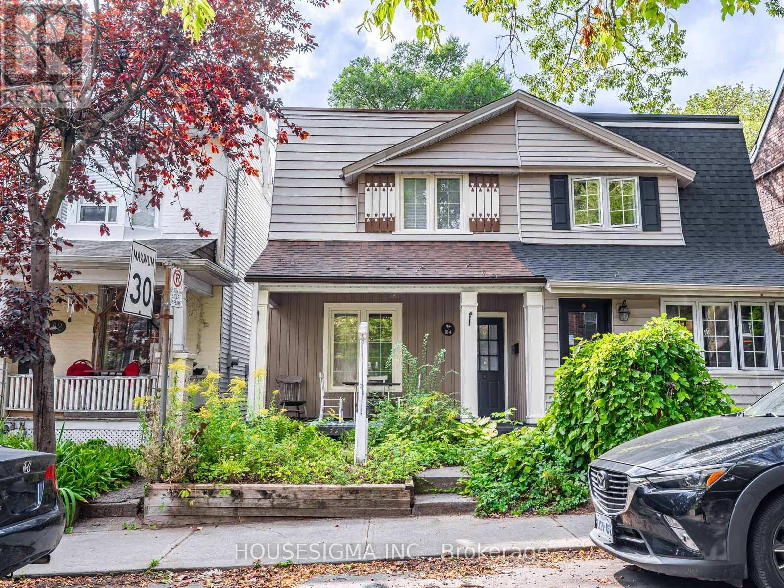 184 BELLEFAIR AVENUE, Toronto, Ontario