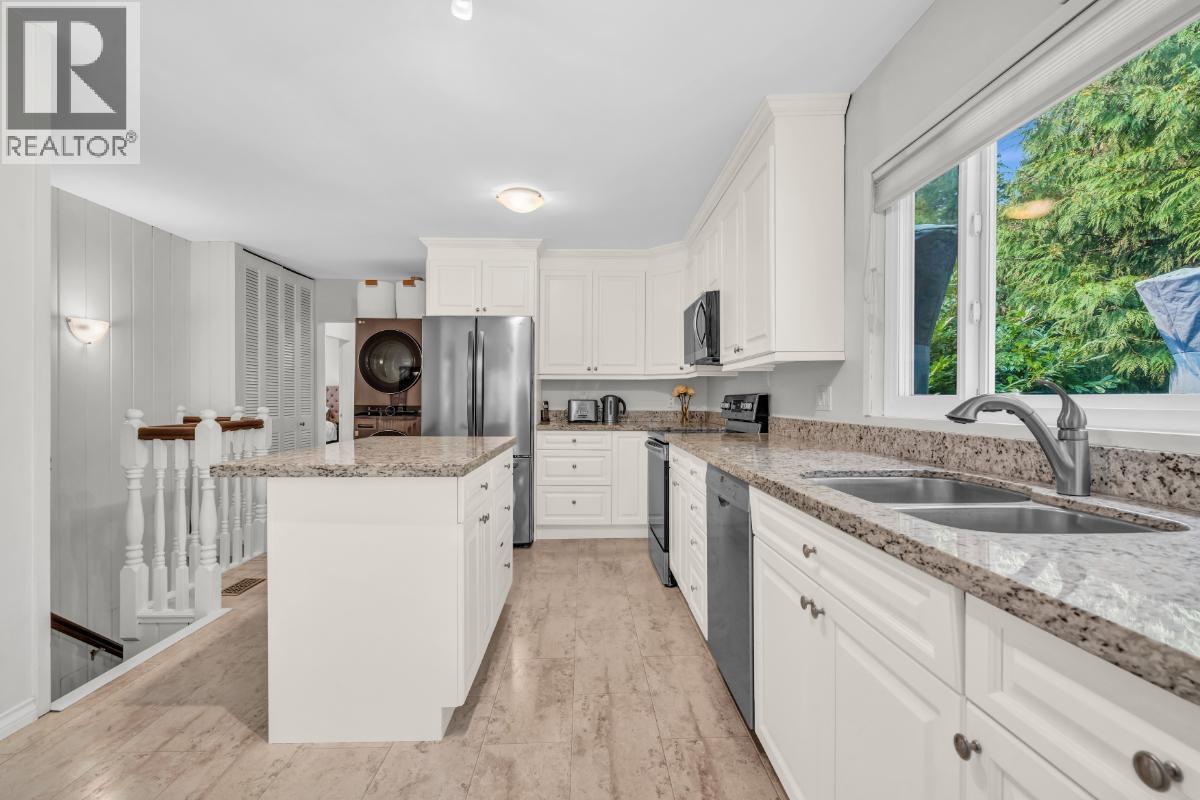 4233 Capilano Road, North Vancouver, British Columbia  V7R 4J6 - Photo 14 - R3046170