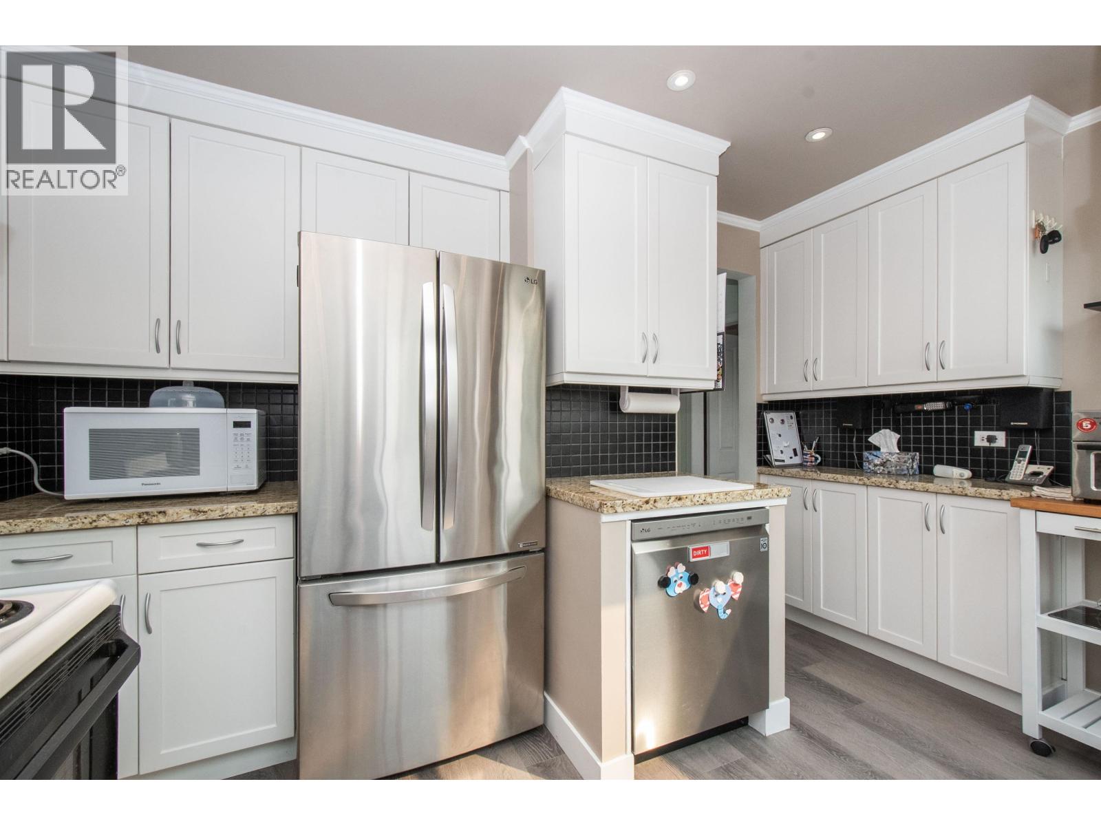 847 E 13th Street, North Vancouver, British Columbia  V7L 2M8 - Photo 11 - R3046201