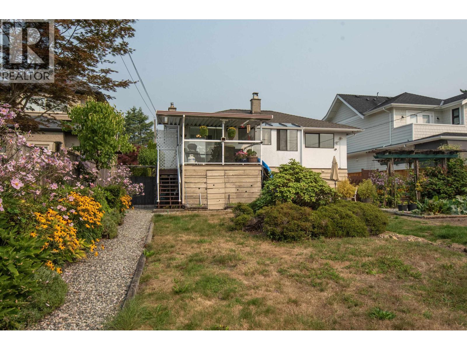 847 E 13th Street, North Vancouver, British Columbia  V7L 2M8 - Photo 26 - R3046201