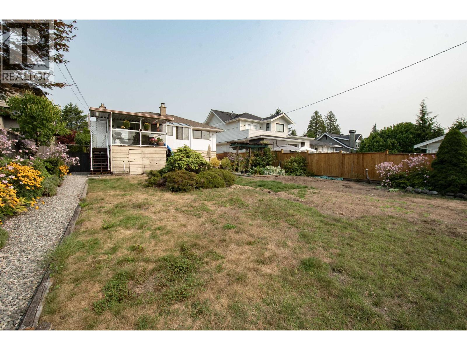 847 E 13th Street, North Vancouver, British Columbia  V7L 2M8 - Photo 27 - R3046201