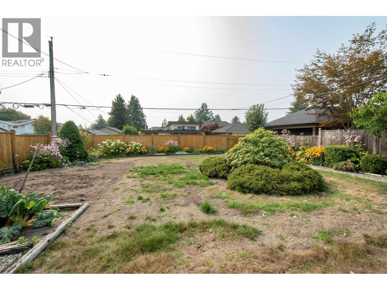 847 E 13th Street, North Vancouver, British Columbia  V7L 2M8 - Photo 30 - R3046201