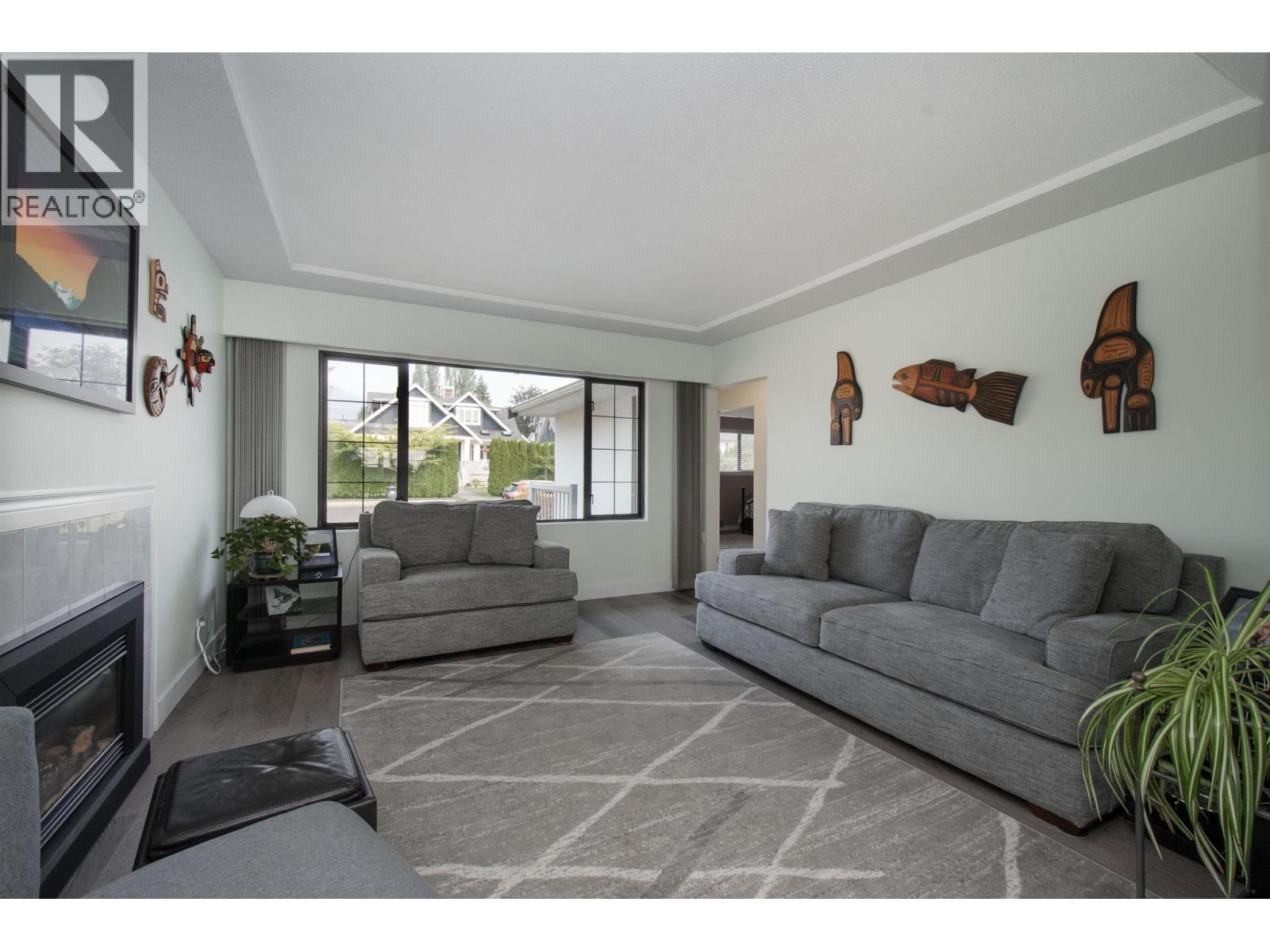 847 E 13th Street, North Vancouver, British Columbia  V7L 2M8 - Photo 4 - R3046201