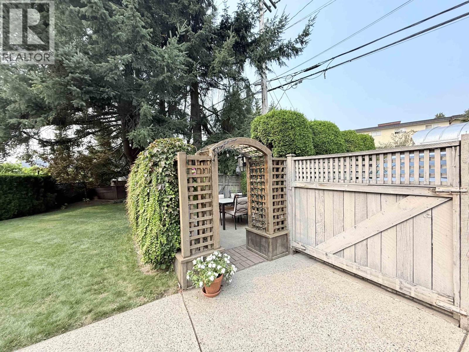 680 Thompson Avenue, Coquitlam, British Columbia  V3J 3Z8 - Photo 29 - R3046207