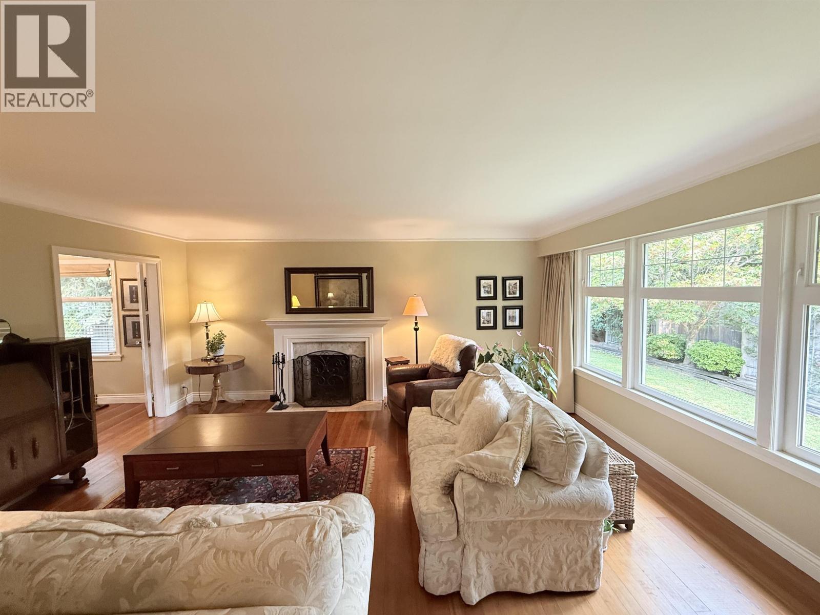 680 Thompson Avenue, Coquitlam, British Columbia  V3J 3Z8 - Photo 4 - R3046207