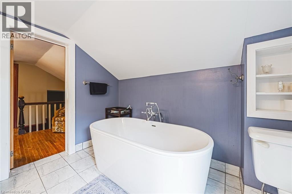 327 Campbell Avenue E, Halton, Ontario  L0P 1B0 - Photo 24 - 40768055
